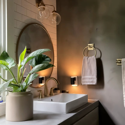 Veluna – Moderne LED-Wandleuchte für stimmungsvolle Beleuchtung in dunklen Räumen